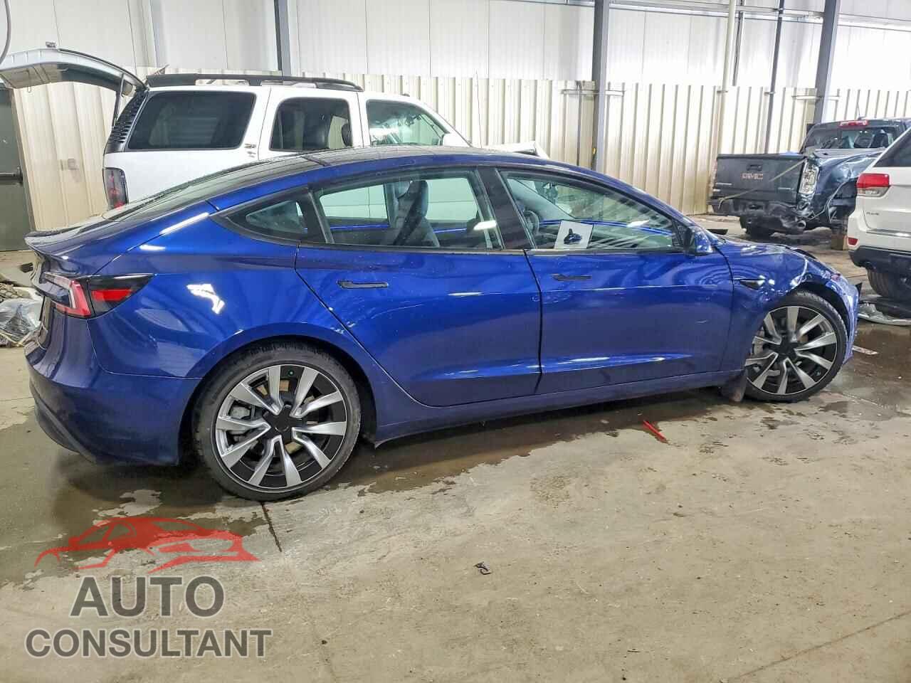 TESLA MODEL 3 2024 - 5YJ3E1EB8RF731207