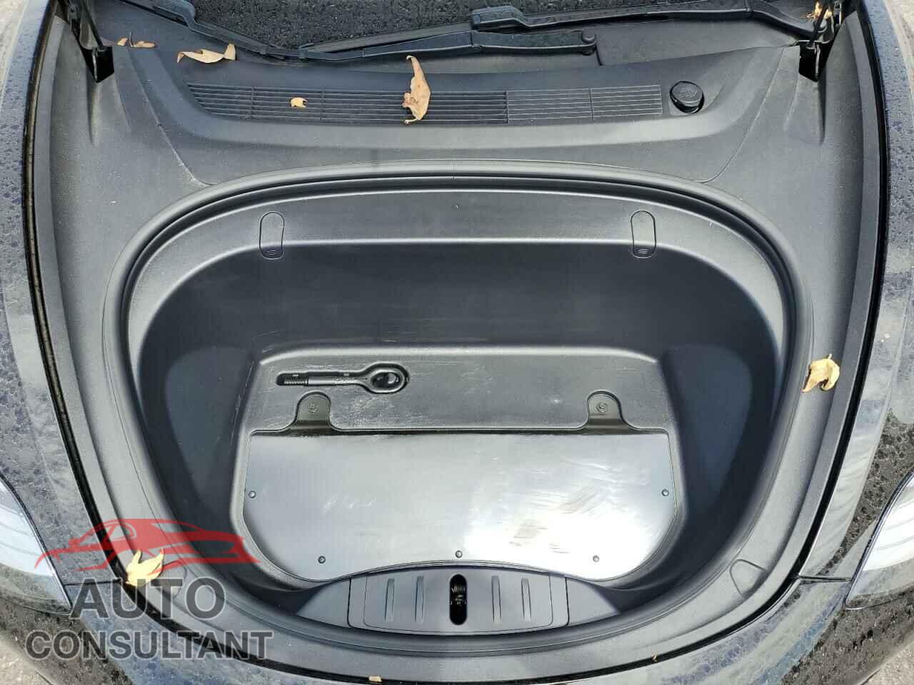 TESLA MODEL 3 2019 - 5YJ3E1EA6KF323818