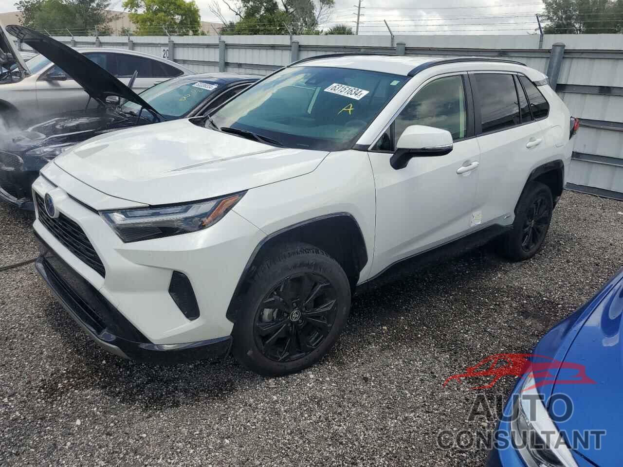 TOYOTA RAV4 2022 - JTM16RFV6NJ018921