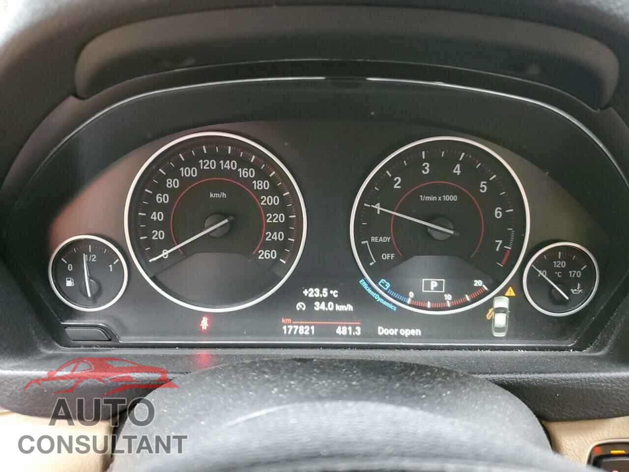 BMW 3 SERIES 2016 - WBA8E3G5XGNU00732
