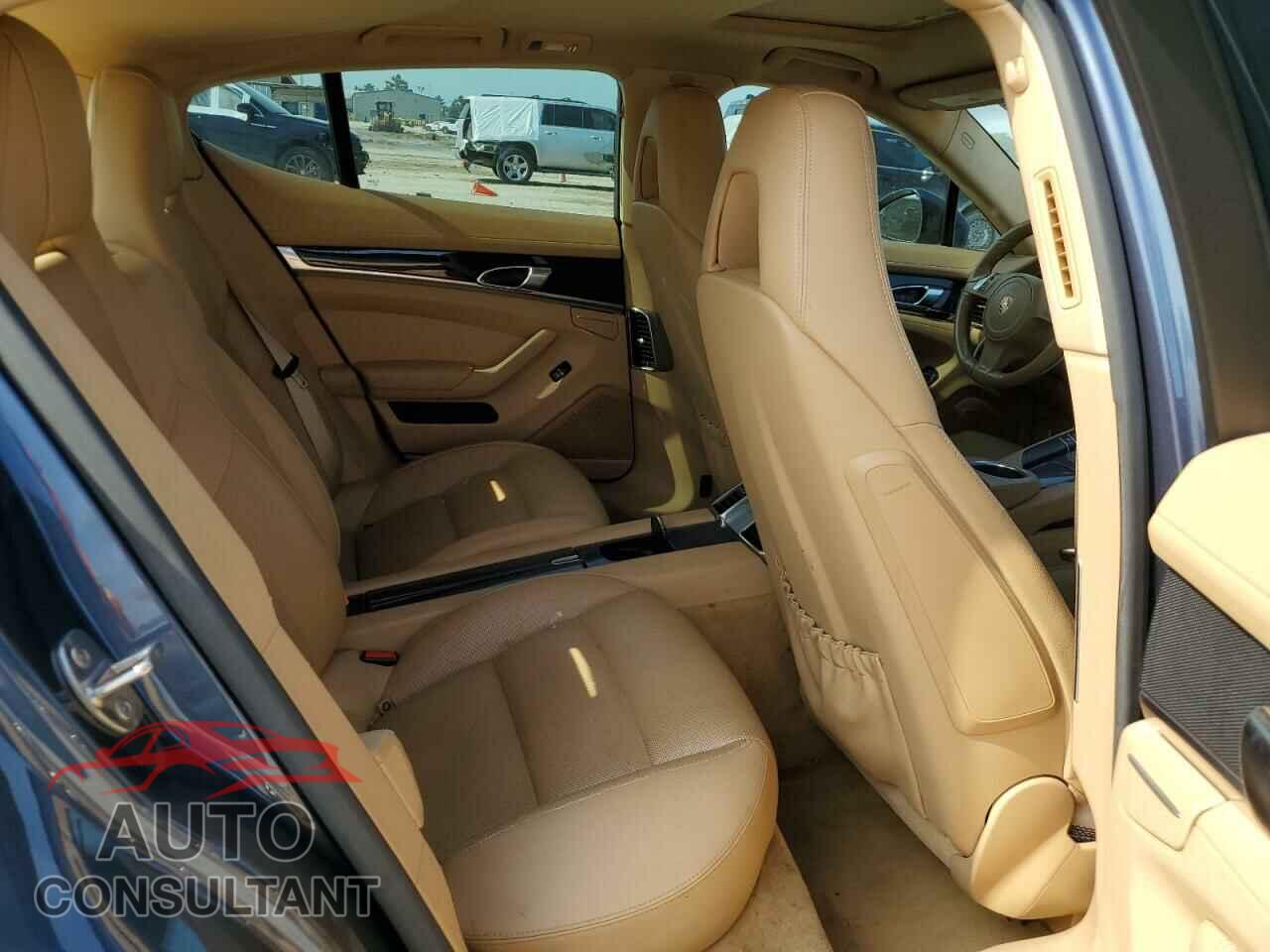 PORSCHE PANAMERA 2014 - WP0AA2A75EL010344