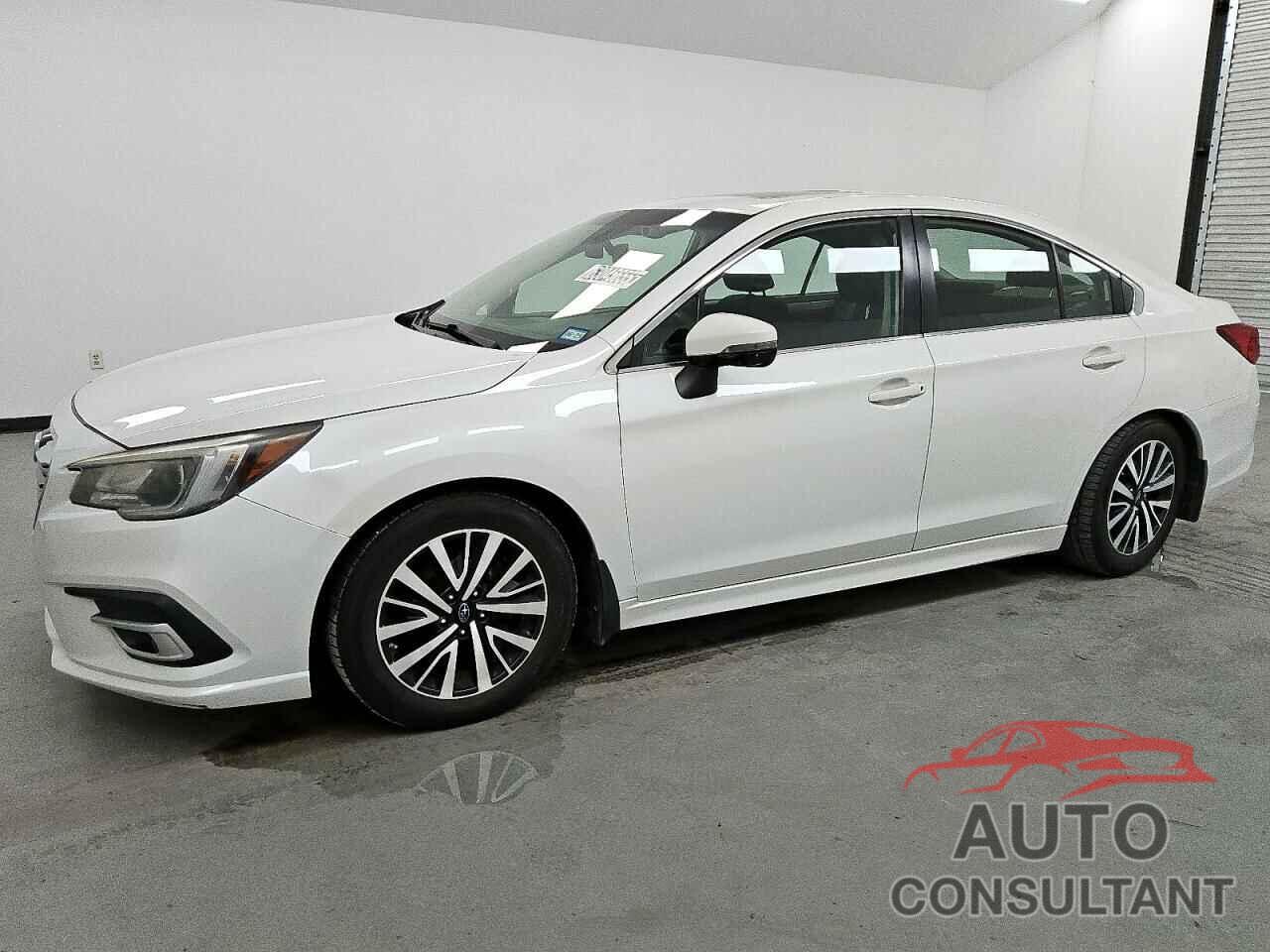 SUBARU LEGACY 2019 - 4S3BNAH69K3013193