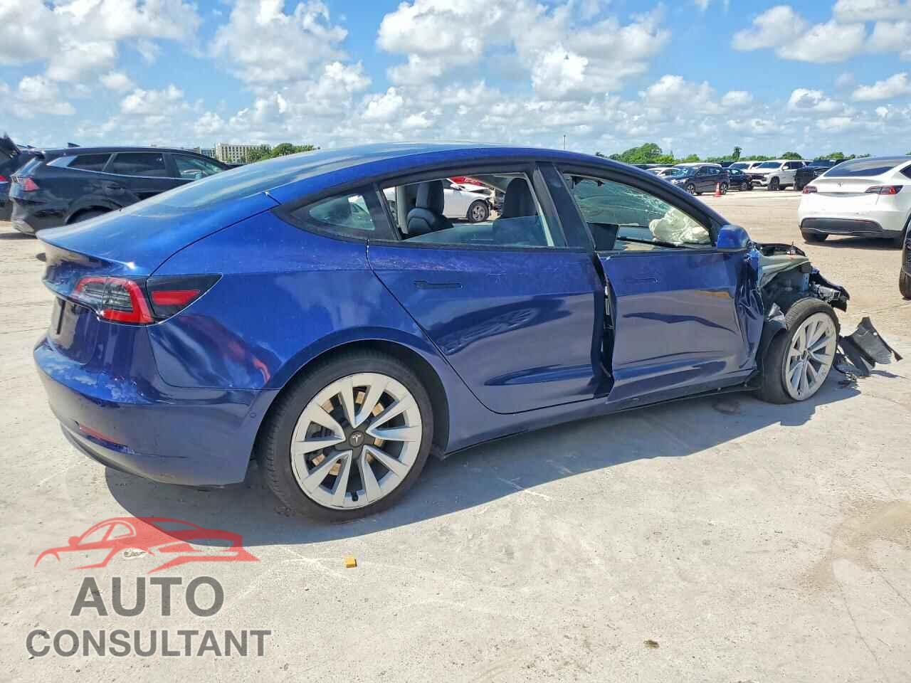 TESLA MODEL 3 2022 - 5YJ3E1EA2NF290305