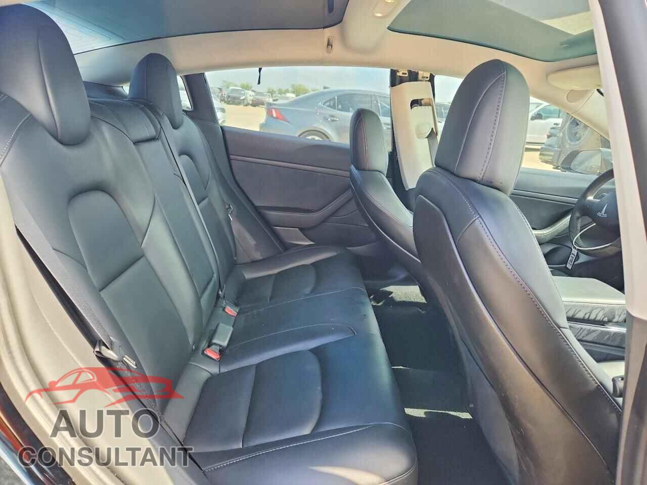 TESLA MODEL 3 2020 - 5YJ3E1EA2LF657619