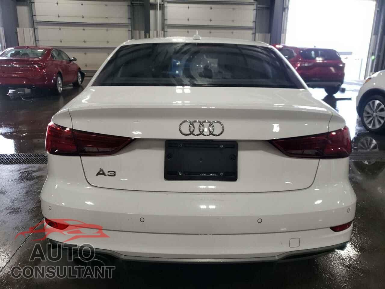 AUDI A3 2017 - WAUGUGFFXH1032772