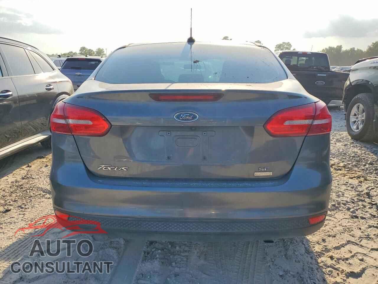 FORD FOCUS 2018 - 1FADP3FE3JL321764