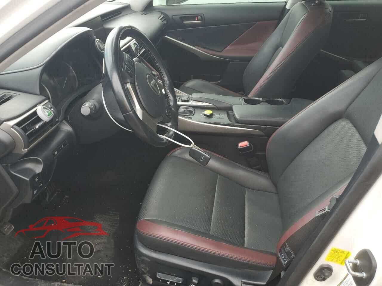 LEXUS IS 2017 - JTHBA1D2XH5048741