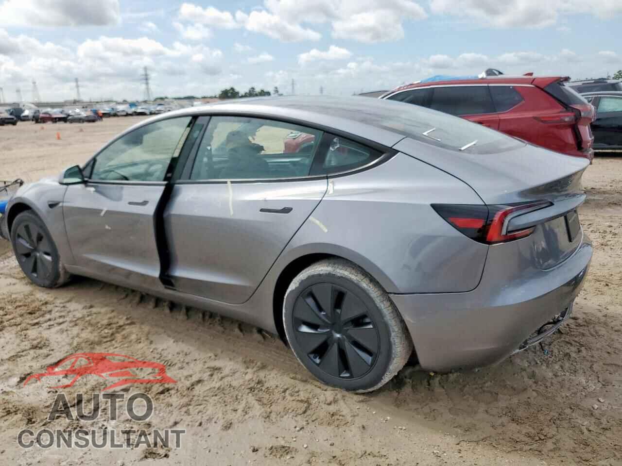 TESLA MODEL 3 2025 - 5YJ3E1EAXSF994019