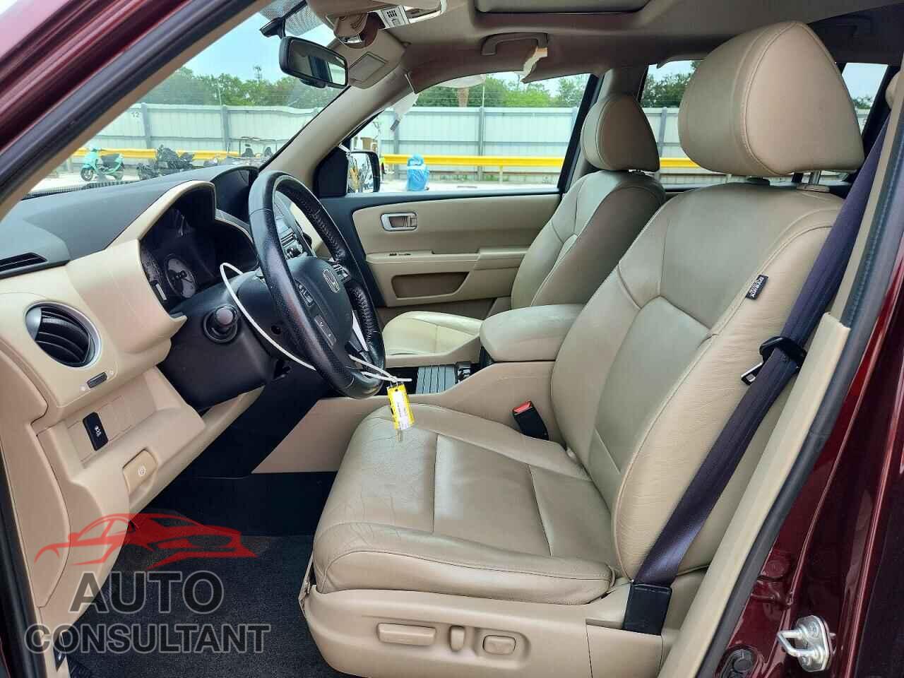HONDA PILOT 2015 - 5FNYF4H56FB073067