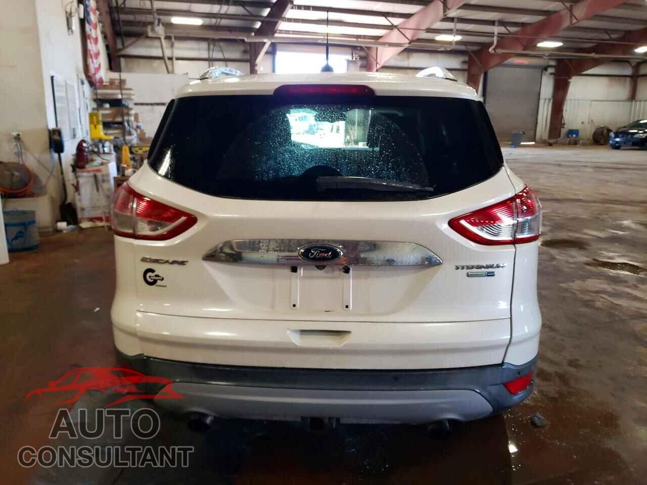 FORD ESCAPE 2016 - 1FMCU9J96GUA20352