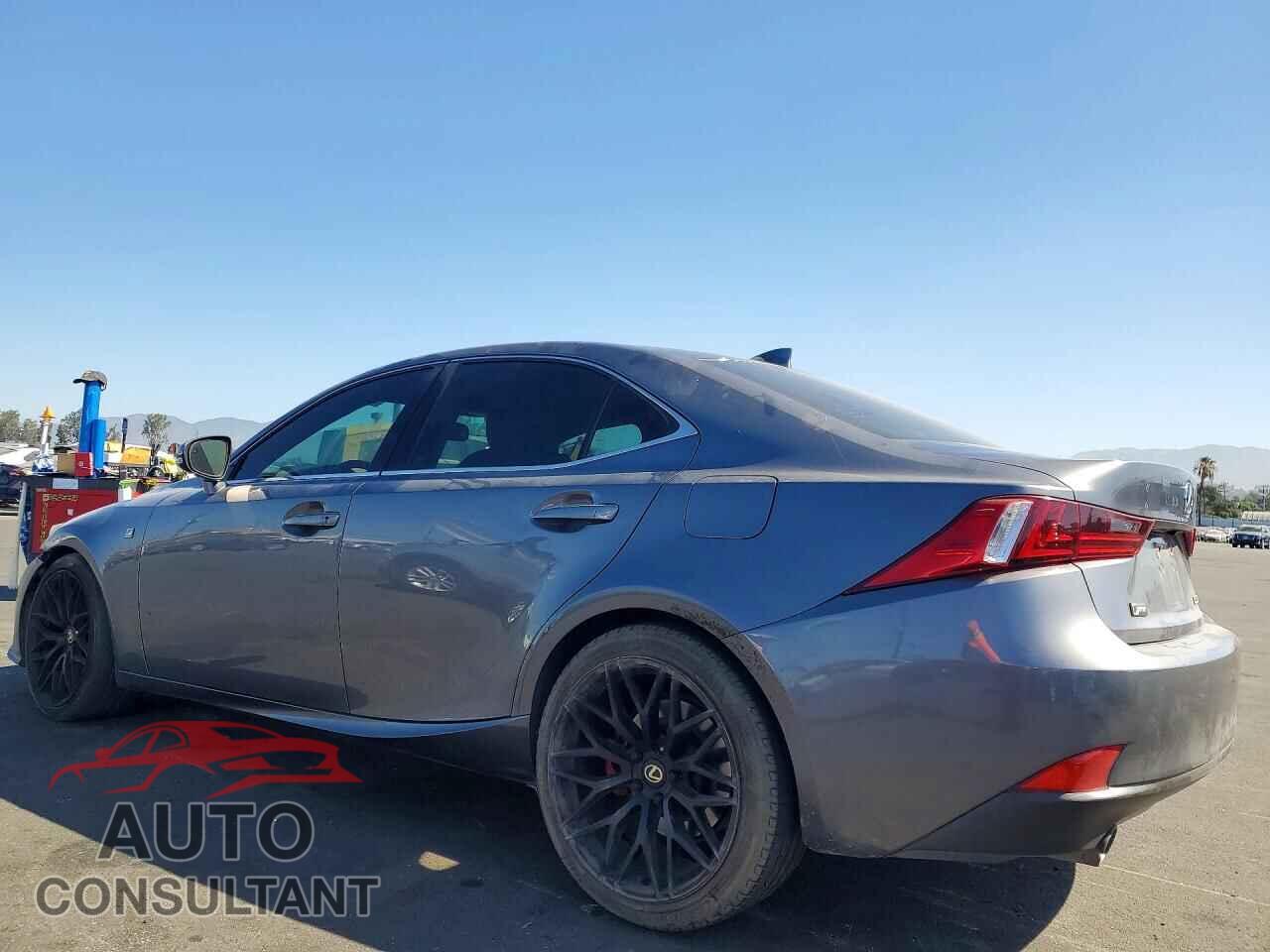 LEXUS IS 2014 - JTHBE1D26E5011797