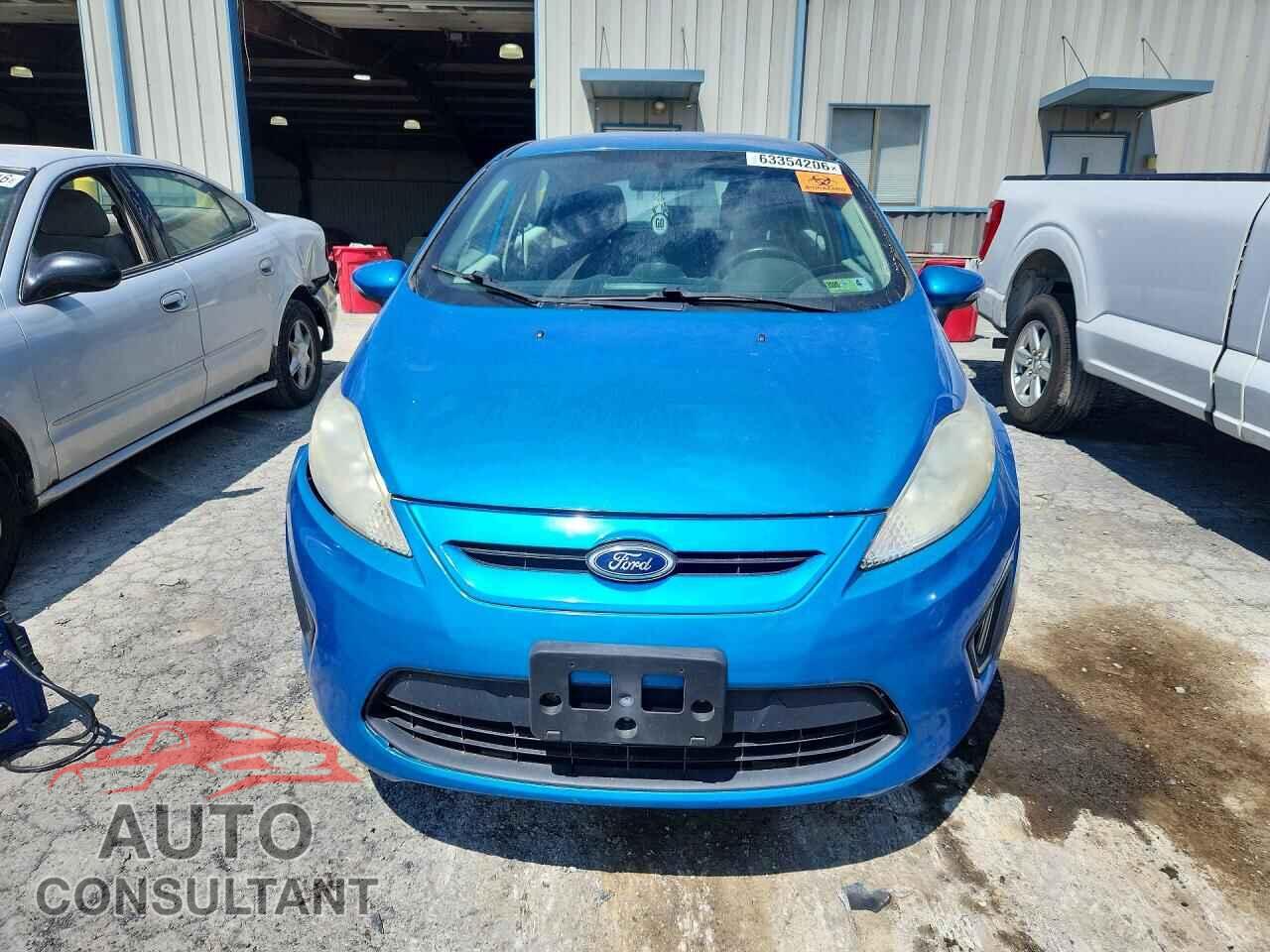 FORD FIESTA 2013 - 3FADP4EJ4DM107406