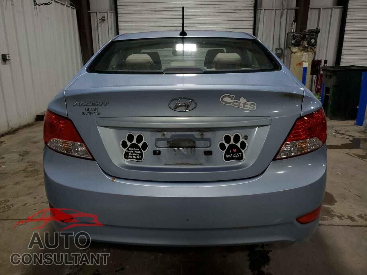 HYUNDAI ACCENT 2013 - KMHCU4AE8DU319384