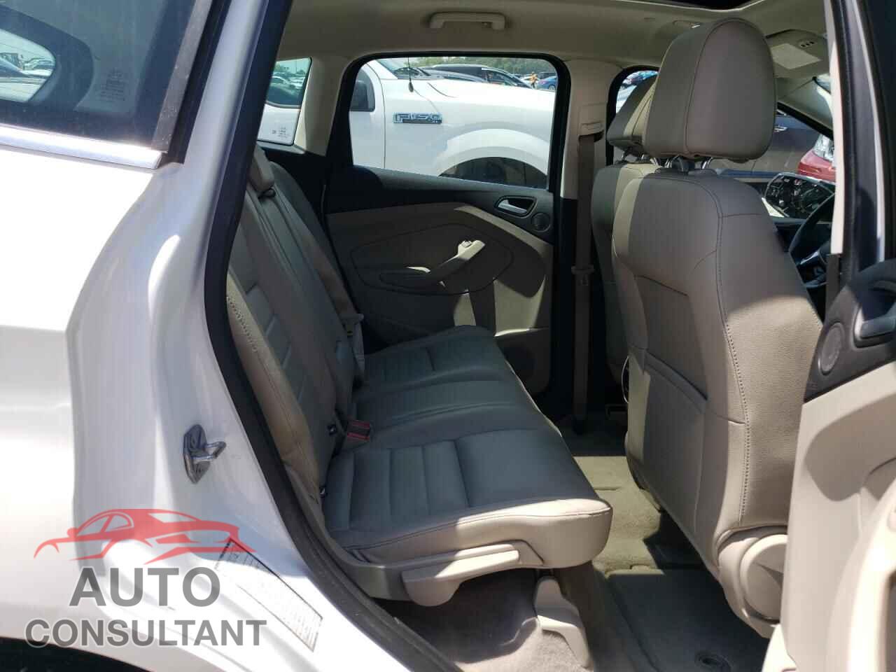 FORD CMAX 2015 - 1FADP5BU4FL112971
