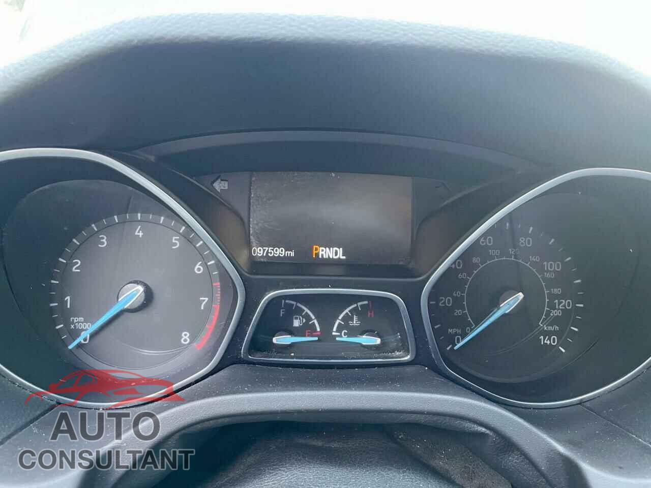 FORD FOCUS 2015 - 1FADP3E28FL261091