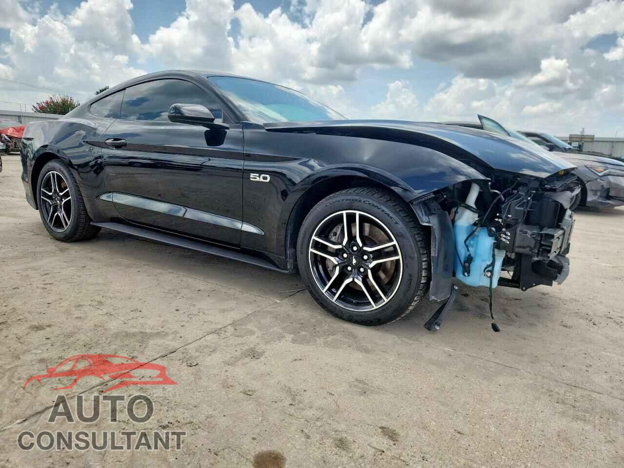 FORD MUSTANG 2018 - 1FA6P8CF5J5117006