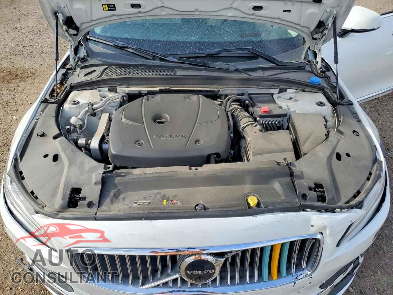 VOLVO S90 2021 - LVYA22MLXMP220153