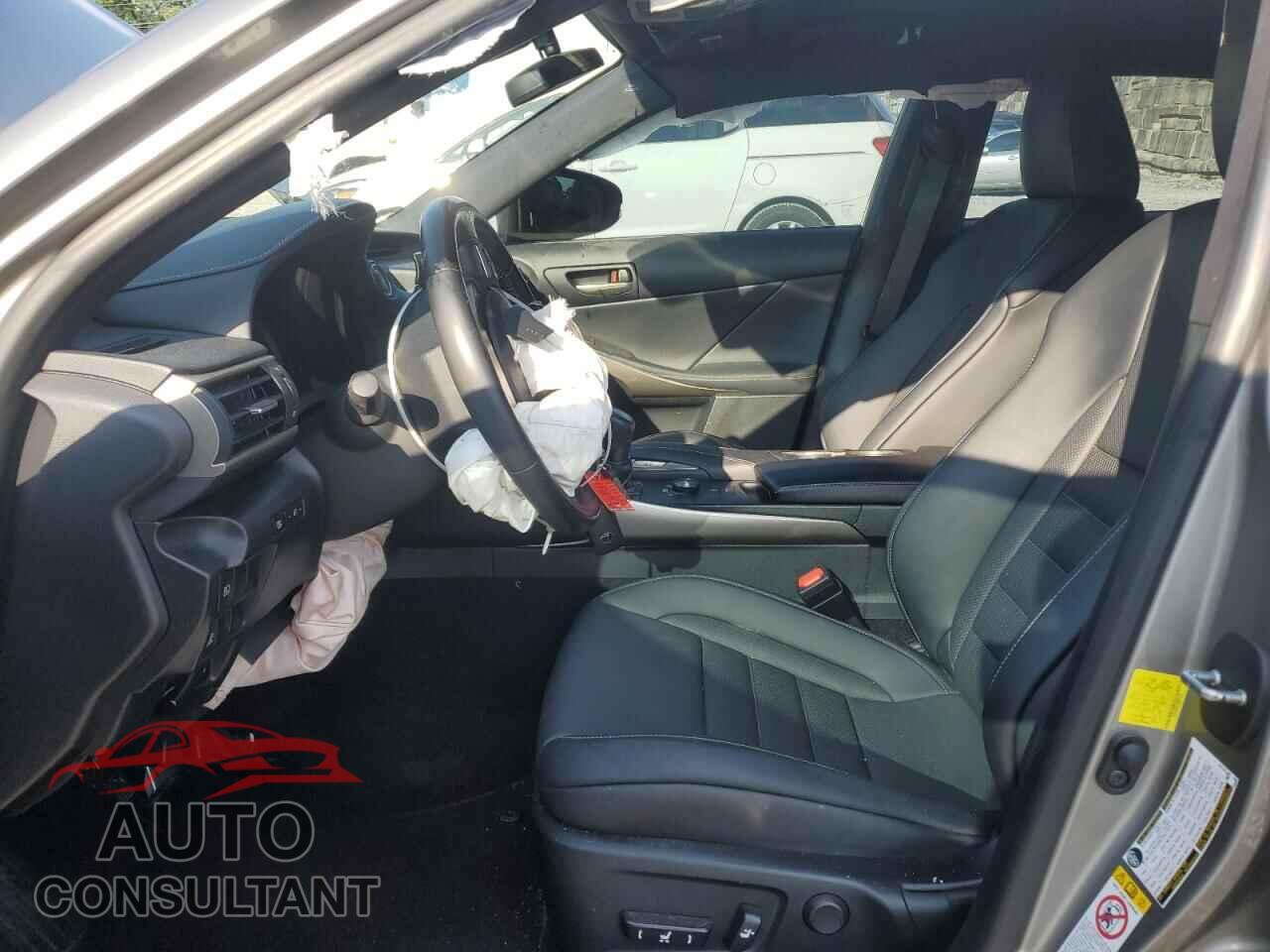 LEXUS IS 2017 - JTHCE1D2XH5013819