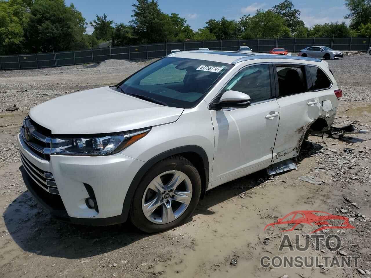 TOYOTA HIGHLANDER 2018 - 5TDDZRFH3JS904836