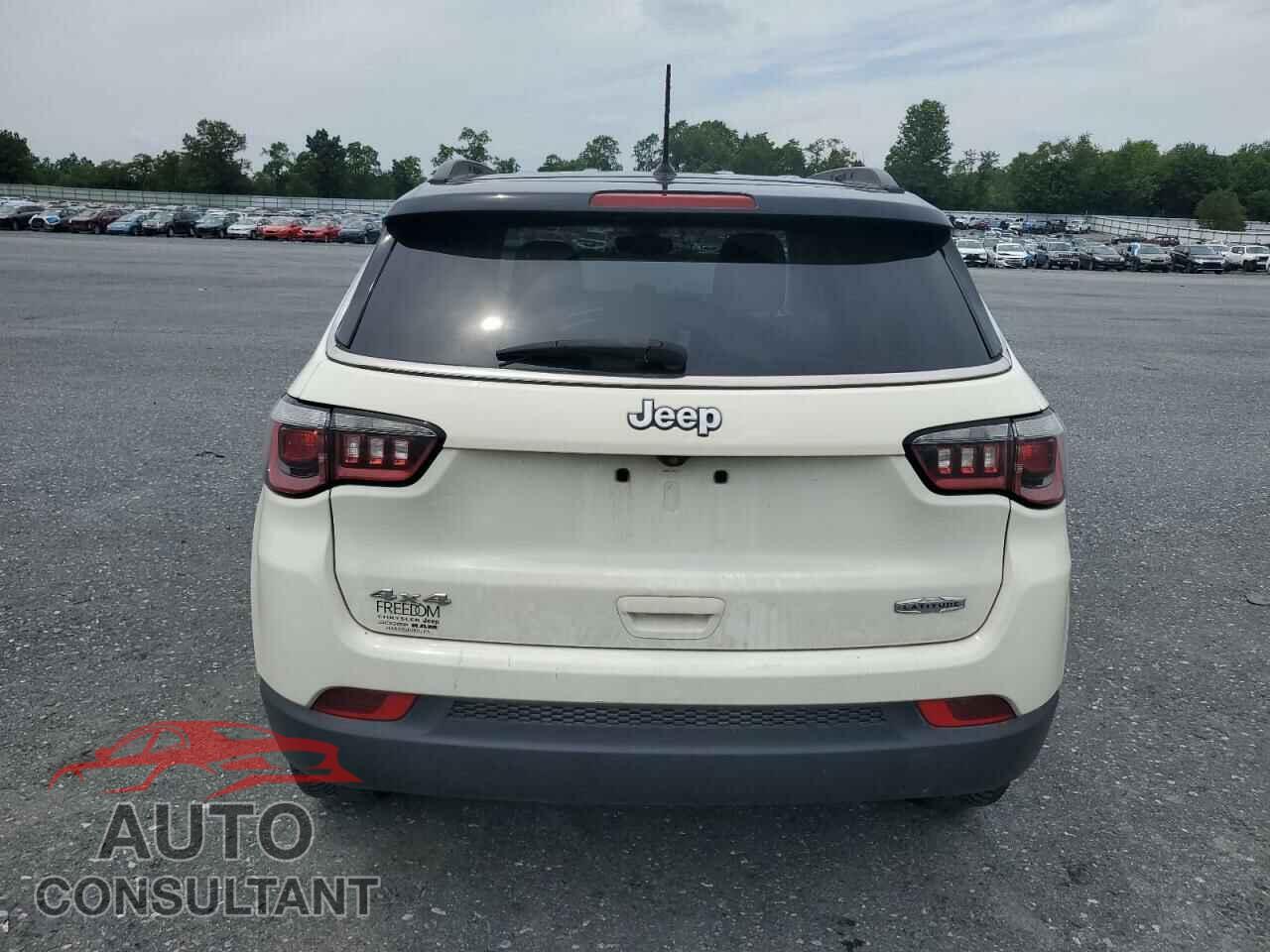 JEEP COMPASS 2018 - 3C4NJDBB2JT177663