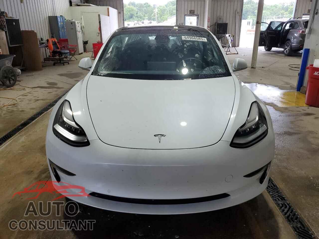 TESLA MODEL 3 2019 - 5YJ3E1EA2KF484215