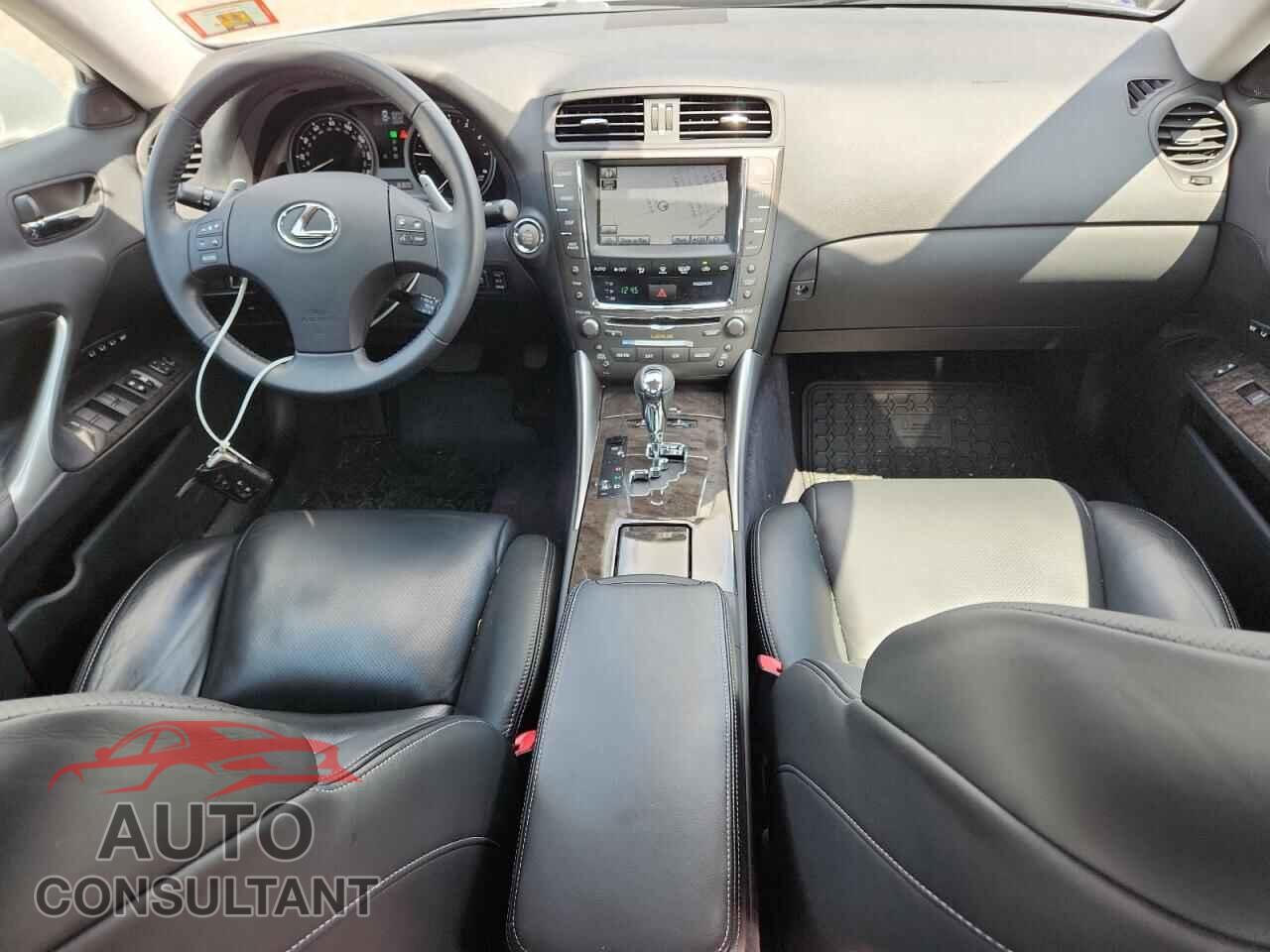 LEXUS IS 2010 - JTHCF5C28A2034651