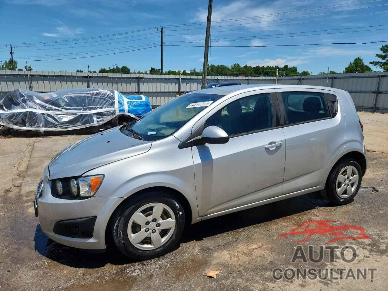 CHEVROLET SONIC 2015 - 1G1JB6SG3F4113902