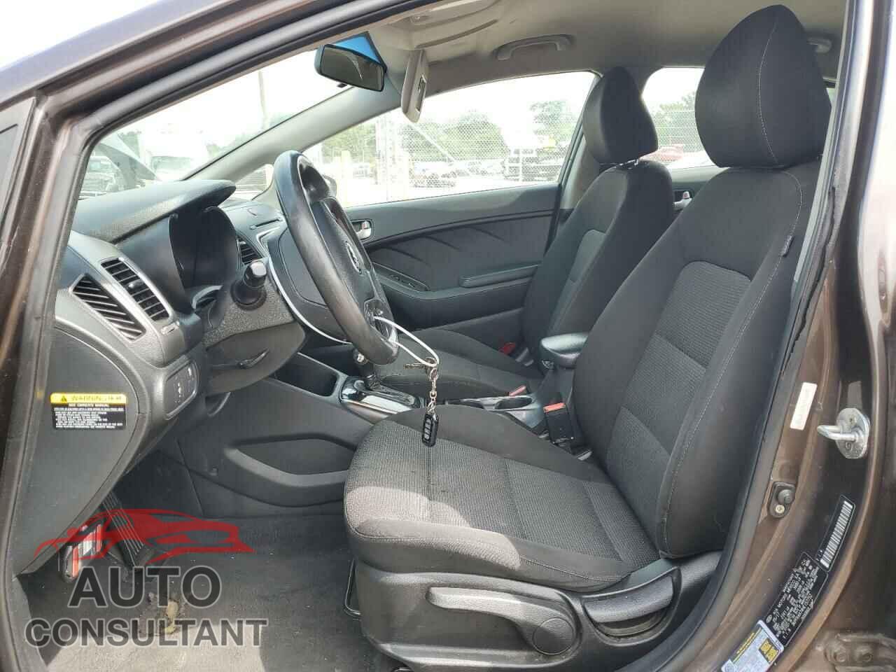 KIA FORTE 2017 - 3KPFK4A74HE157752