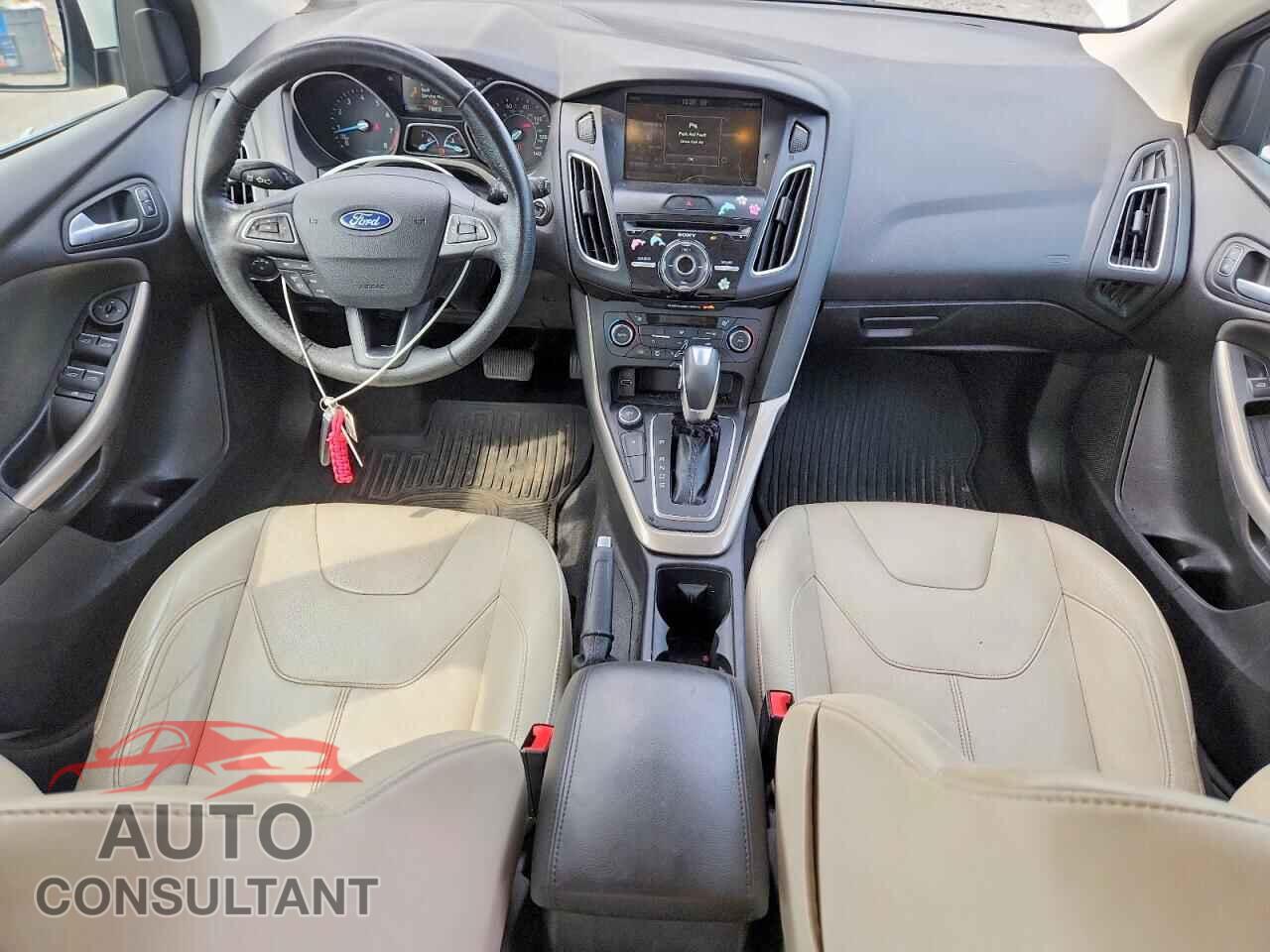 FORD FOCUS 2015 - 1FADP3N23FL228547