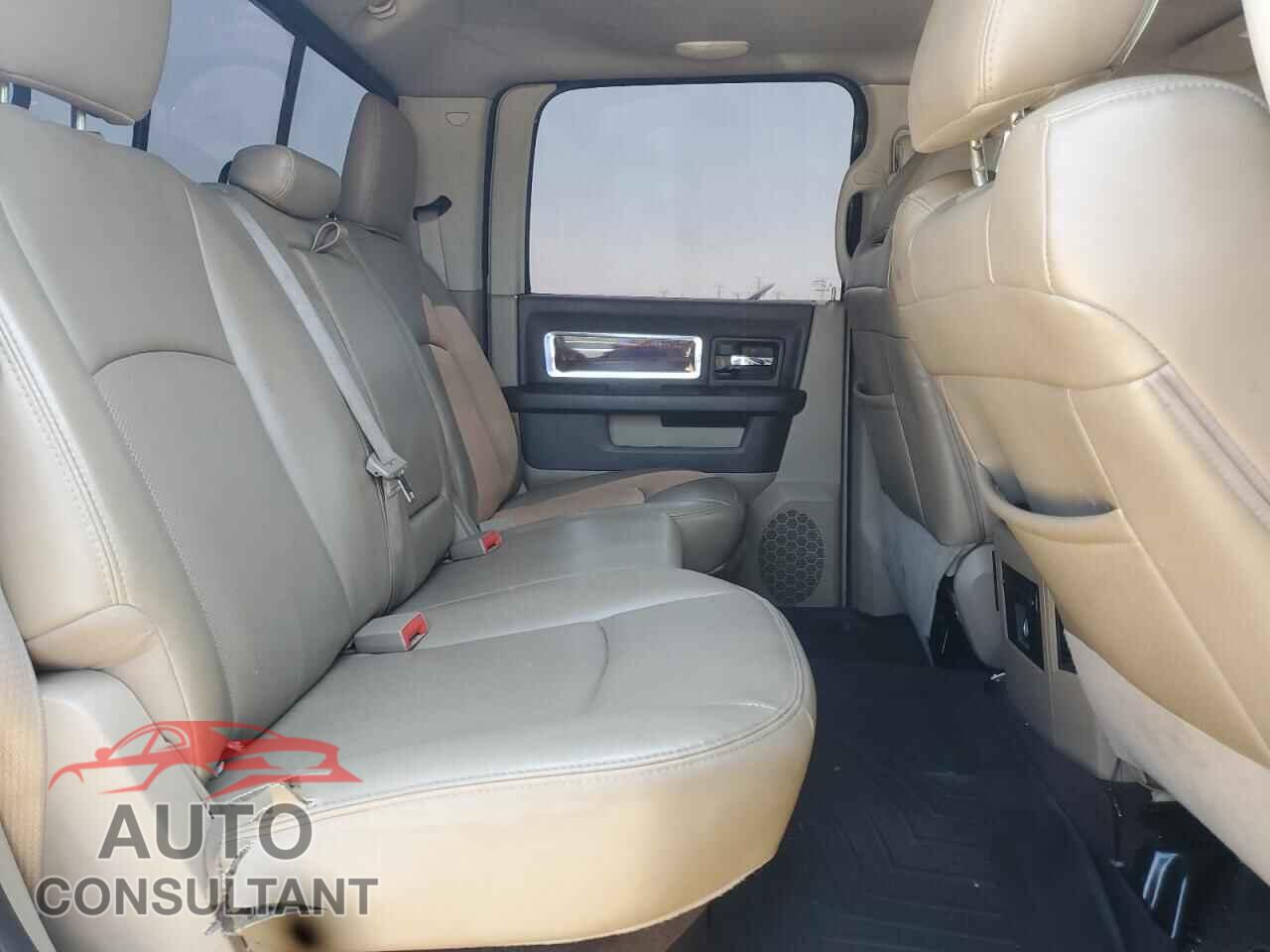 DODGE RAM 1500 2012 - 1C6RD7NT8CS255101