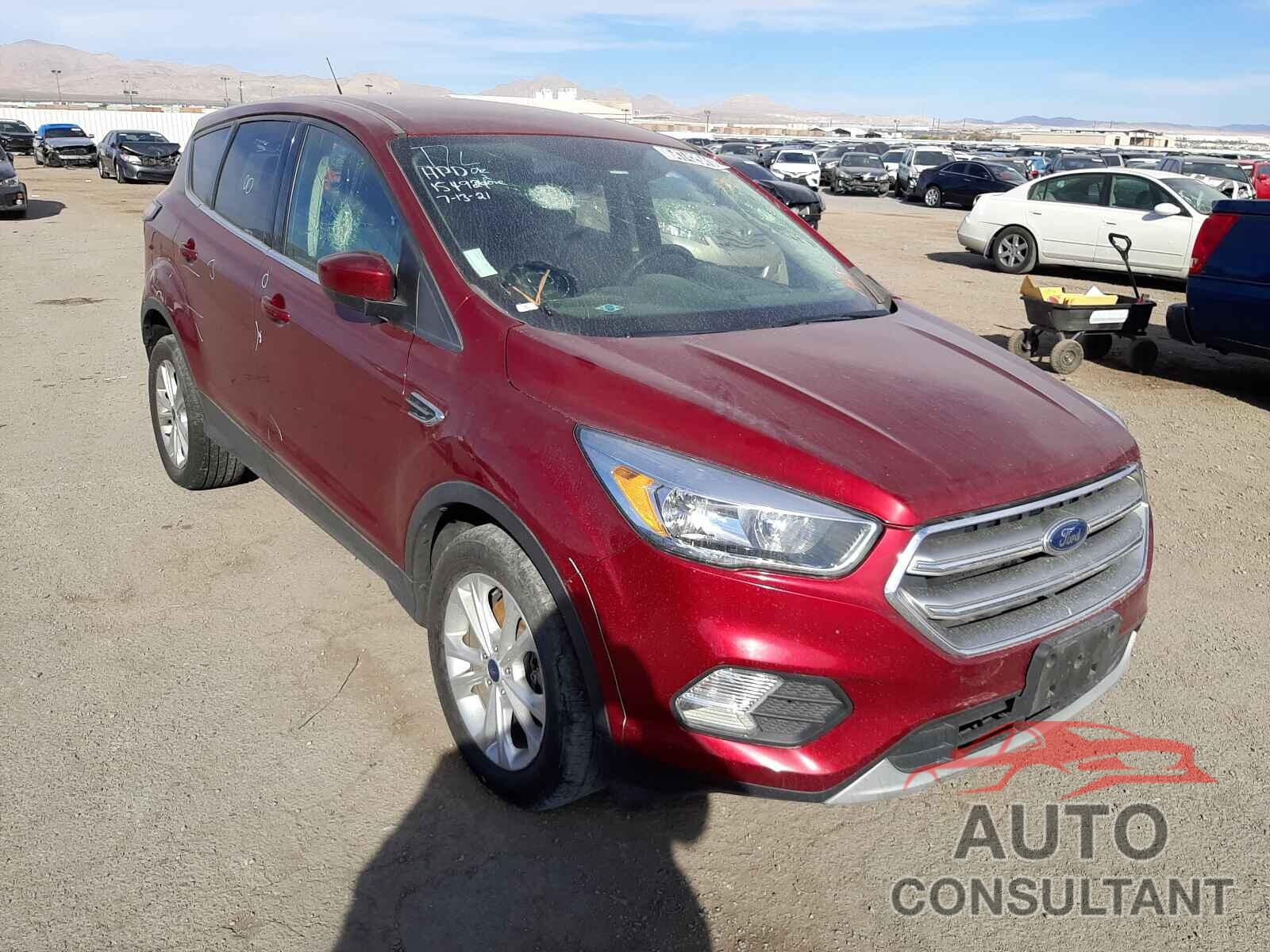 FORD ESCAPE 2017 - 1FMCU0G99HUC04804