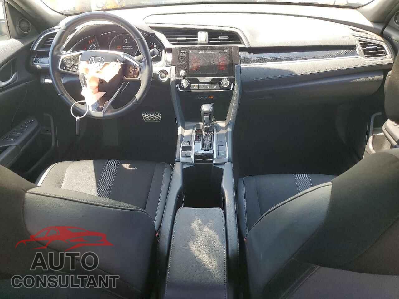 HONDA CIVIC 2019 - 2HGFC2F81KH517527