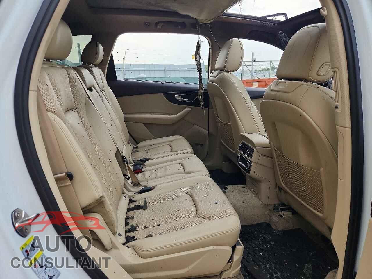 AUDI Q7 2017 - WA1LAAF79HD035672