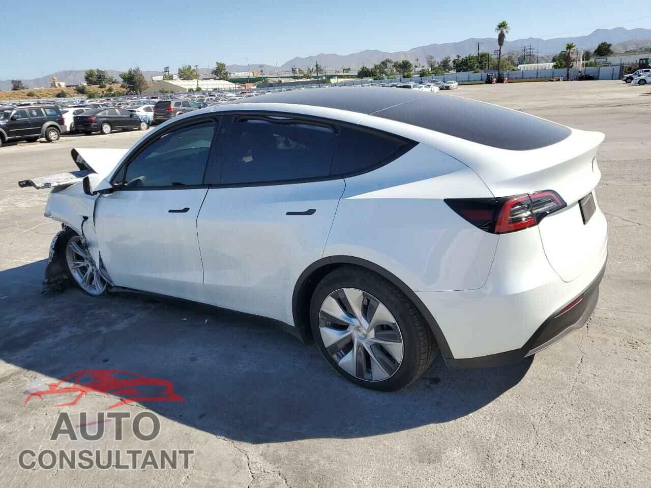 TESLA MODEL Y 2023 - 7SAYGDEE6PF607576