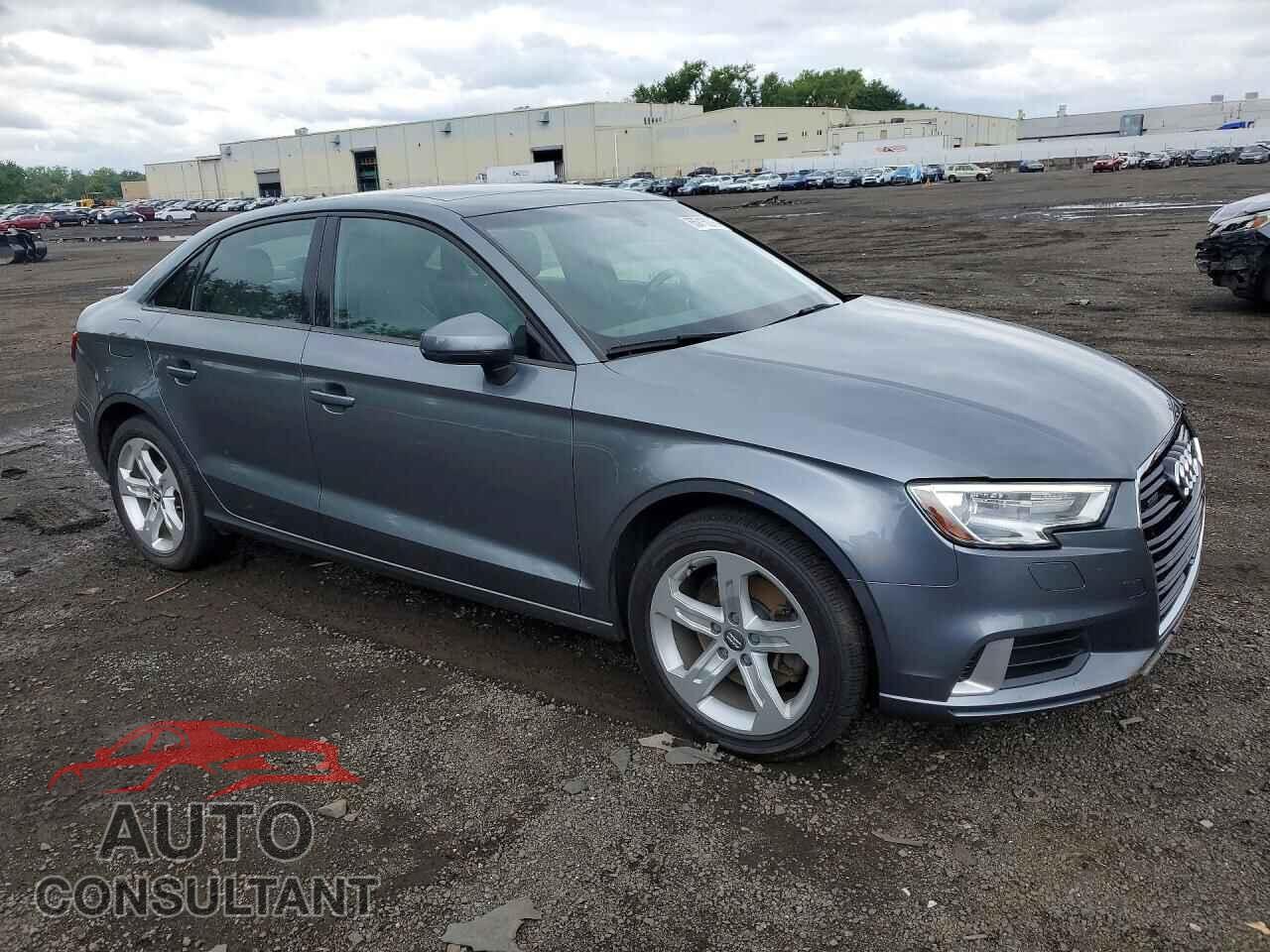 AUDI A3 2017 - WAUB8GFF2H1052545