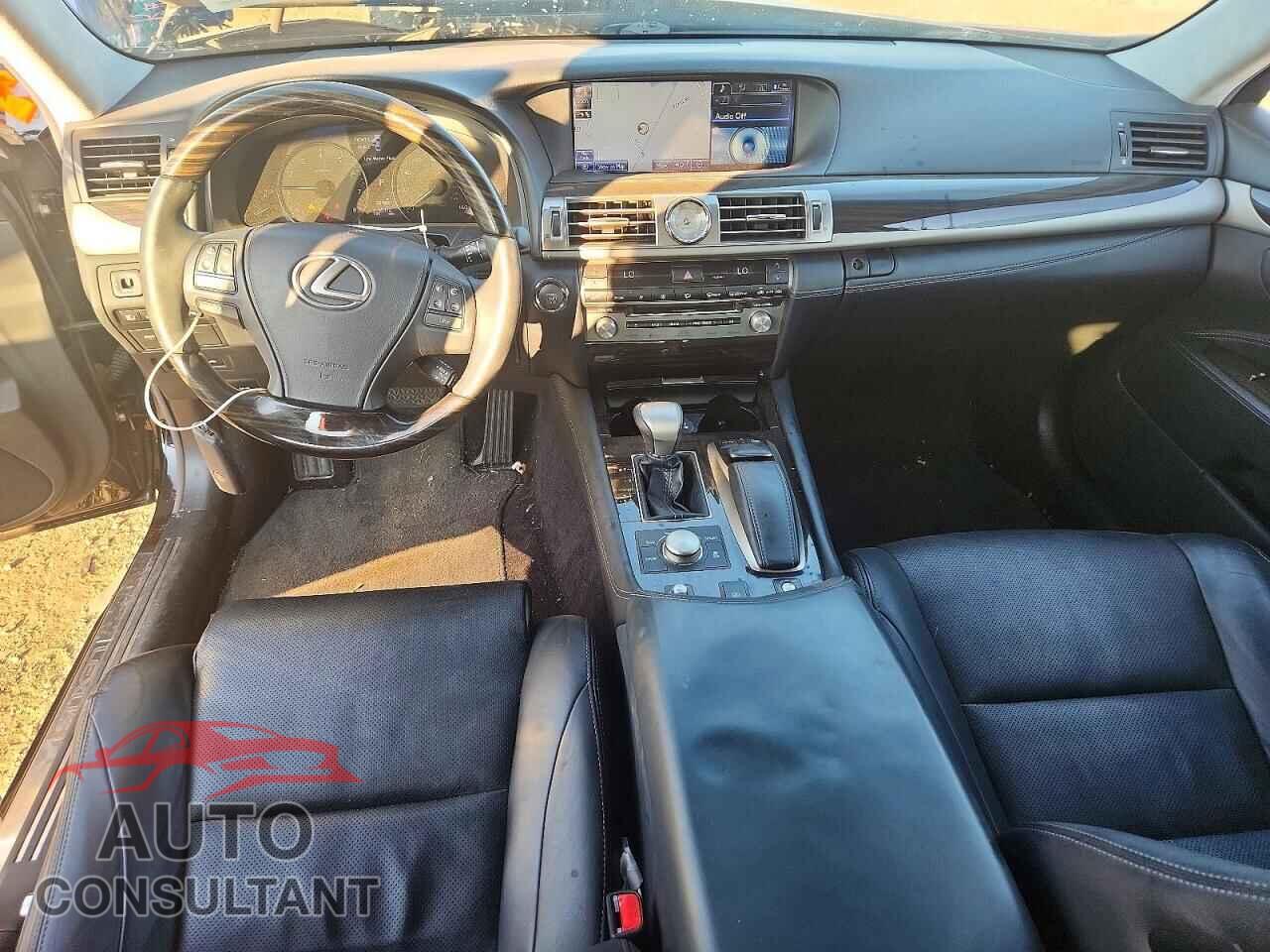 LEXUS LS460 2013 - JTHDL5EF0D5005547