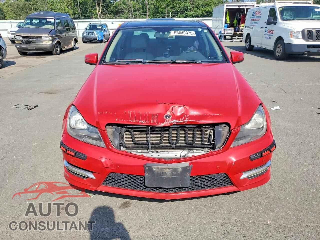 MERCEDES-BENZ C-CLASS 2012 - WDDGF8BBXCF862563