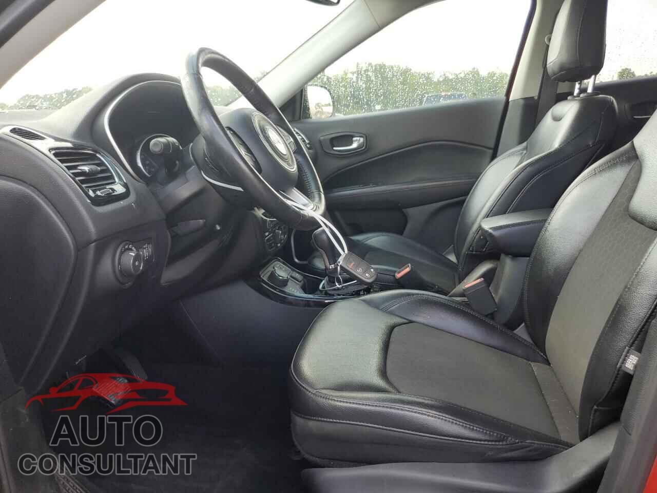 JEEP COMPASS 2018 - 3C4NJDBB8JT453571