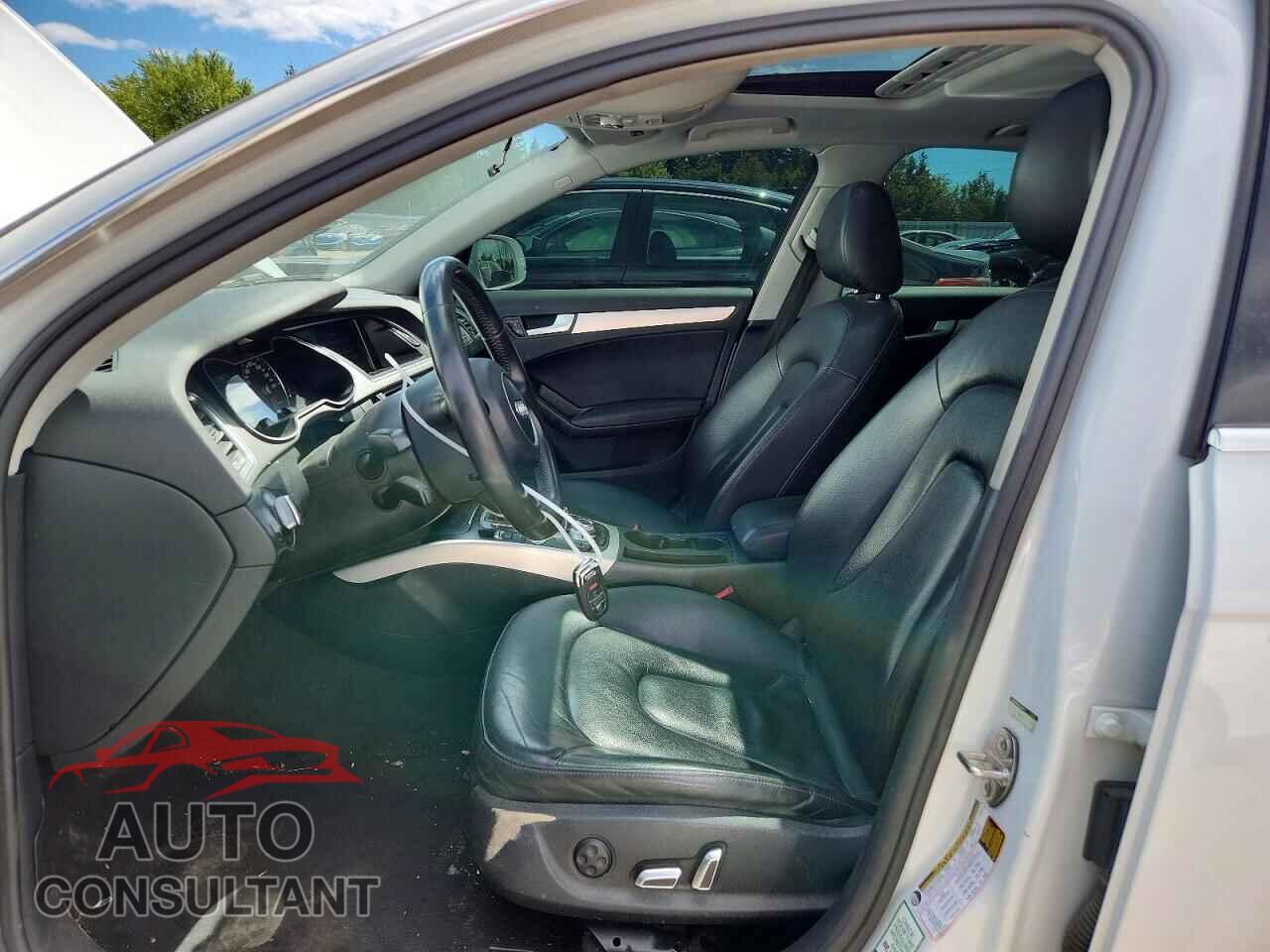 AUDI A4 2013 - WAUFFCFL6DN035174