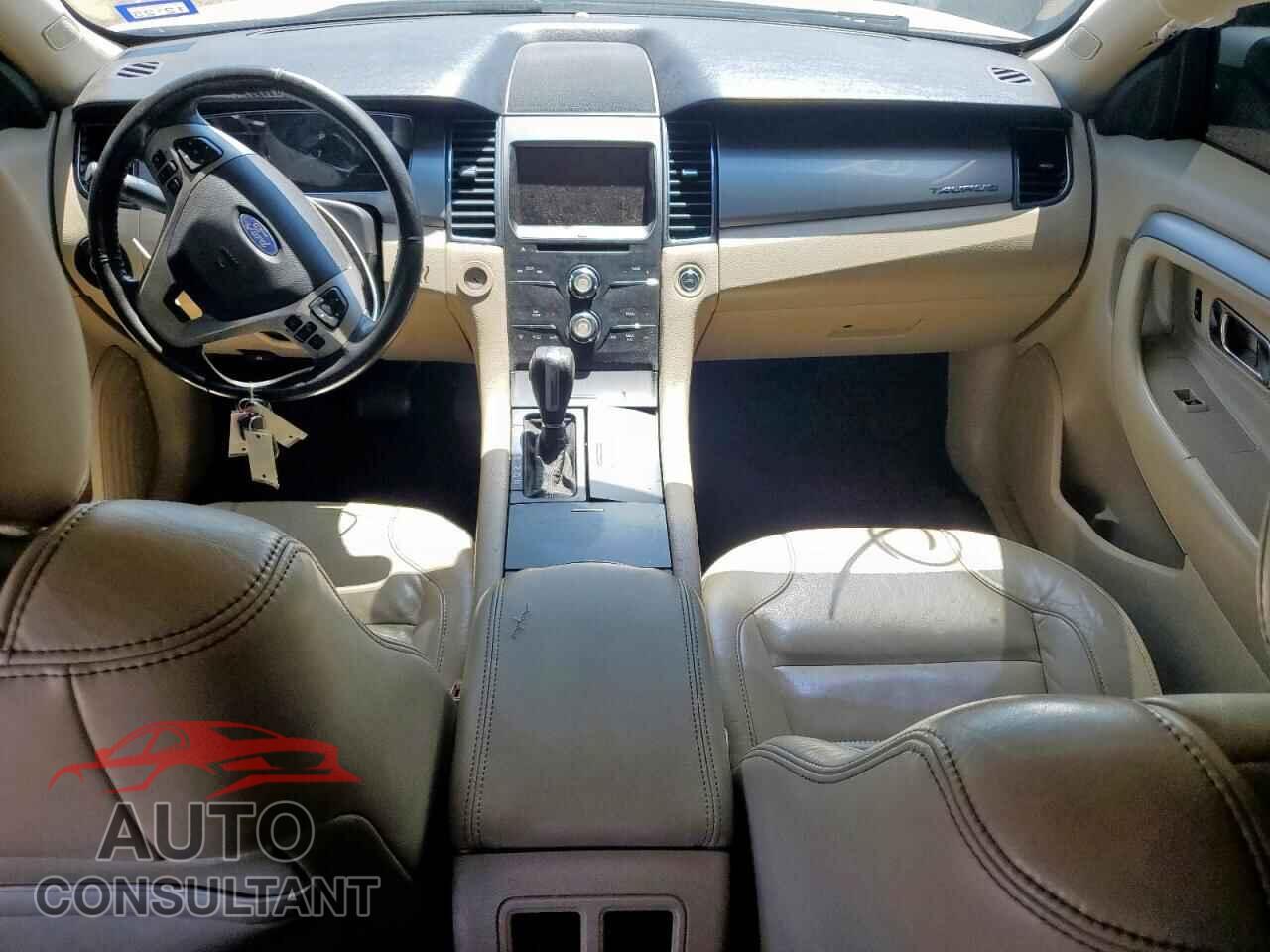 FORD TAURUS 2013 - 1FAHP2E81DG116089