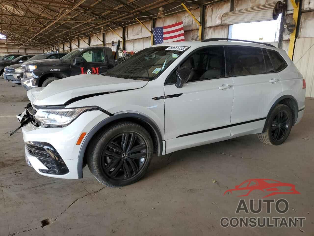 VOLKSWAGEN TIGUAN 2022 - 3VVCB7AX5NM104386