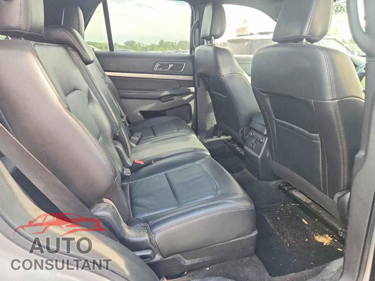 FORD EXPLORER 2018 - 1FM5K8D80JGA31087