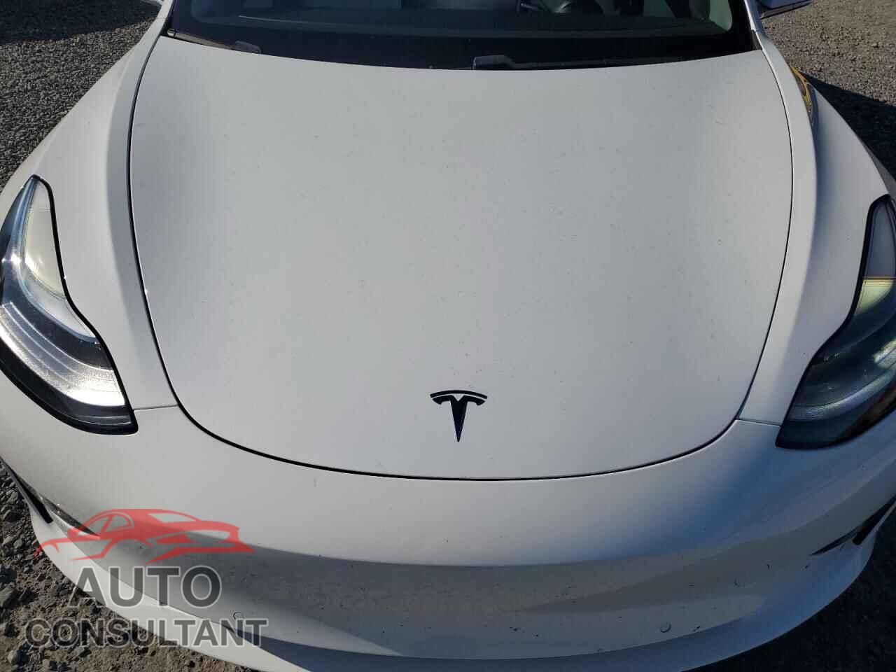 TESLA MODEL 3 2018 - 5YJ3E1EB8JF096705