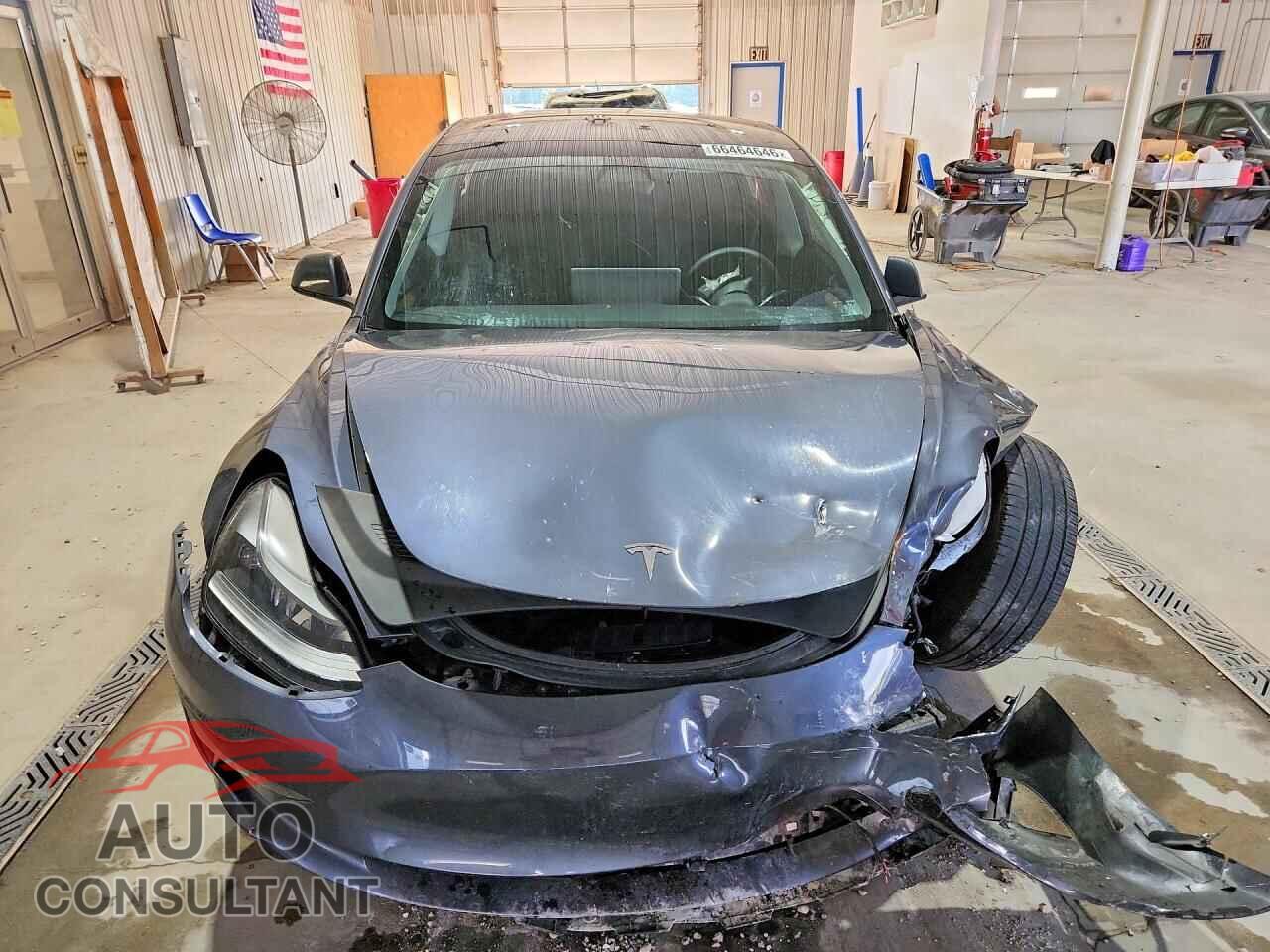 TESLA MODEL 3 2023 - 5YJ3E1EA2PF400823