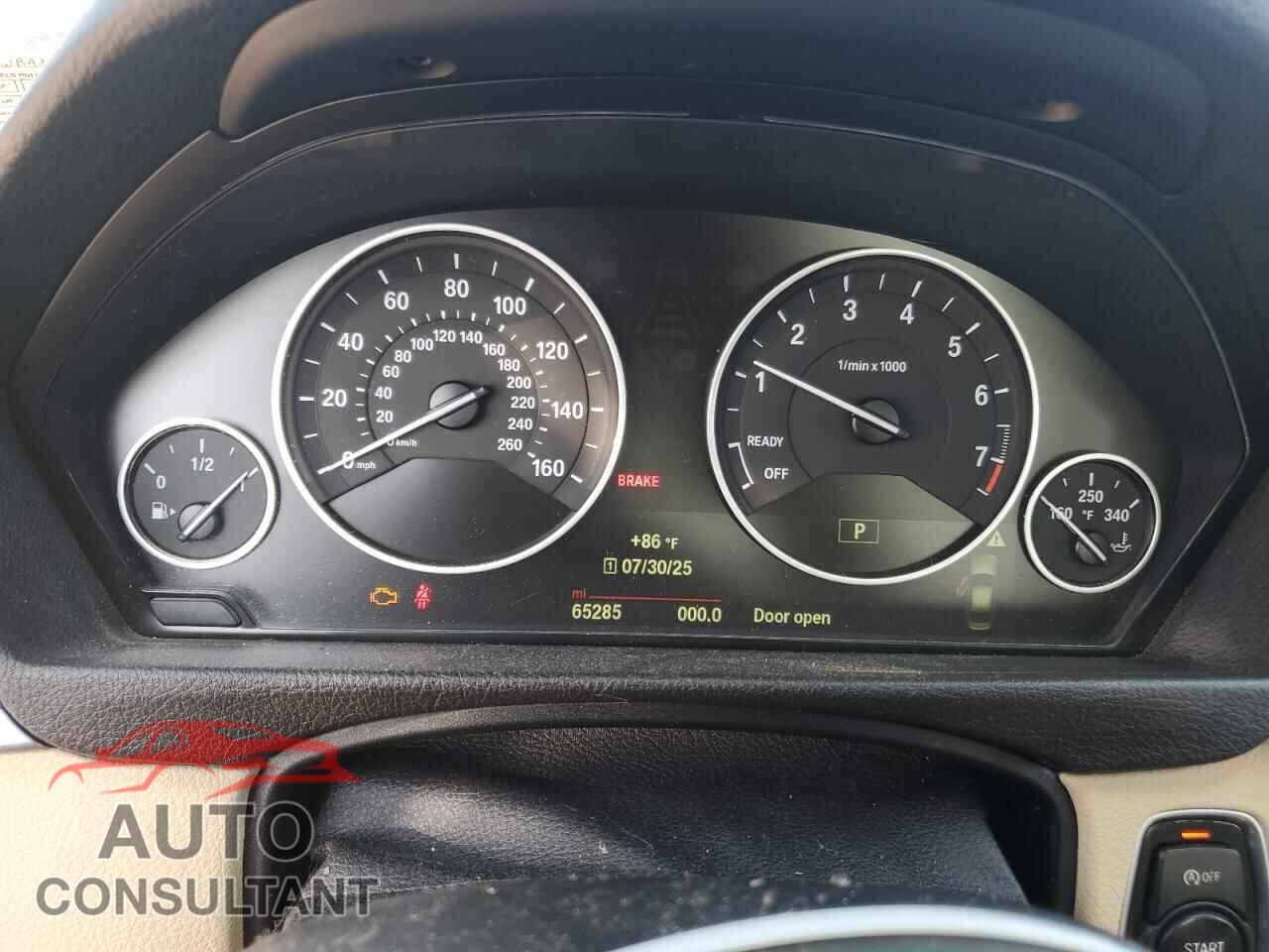 BMW 3 SERIES 2015 - WBA3B5C54FF961344