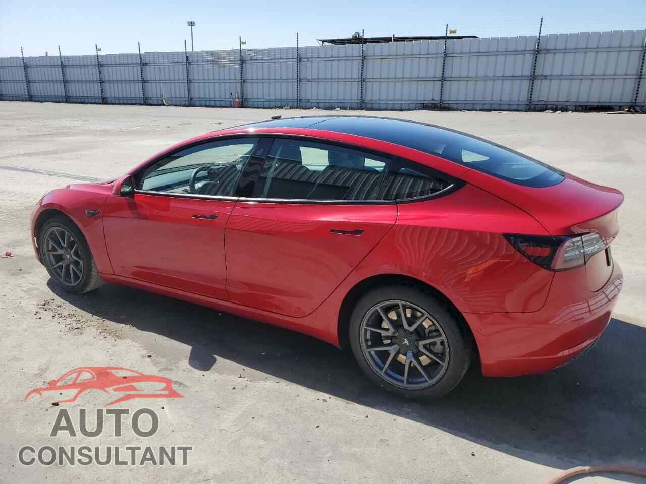 TESLA MODEL 3 2022 - 5YJ3E1EA4NF142754