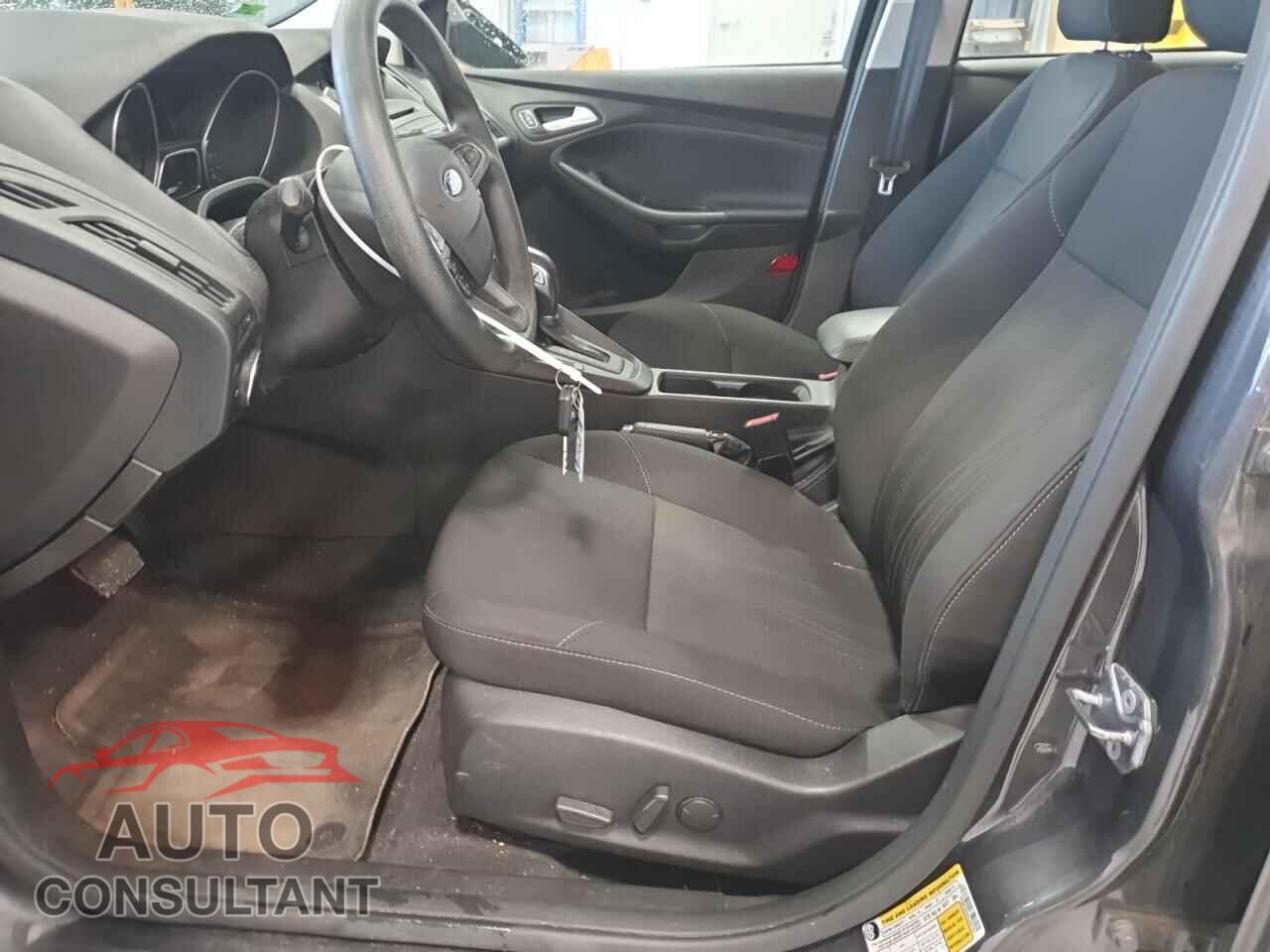 FORD FOCUS 2016 - 1FADP3K25GL267257