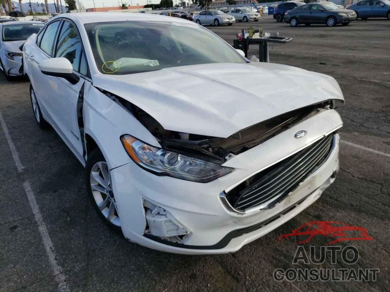 FORD FUSION 2019 - 3FA6P0LU1KR272165