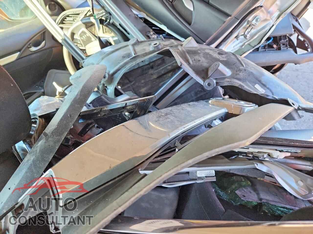 HONDA CIVIC 2017 - 2HGFC2F70HH527840