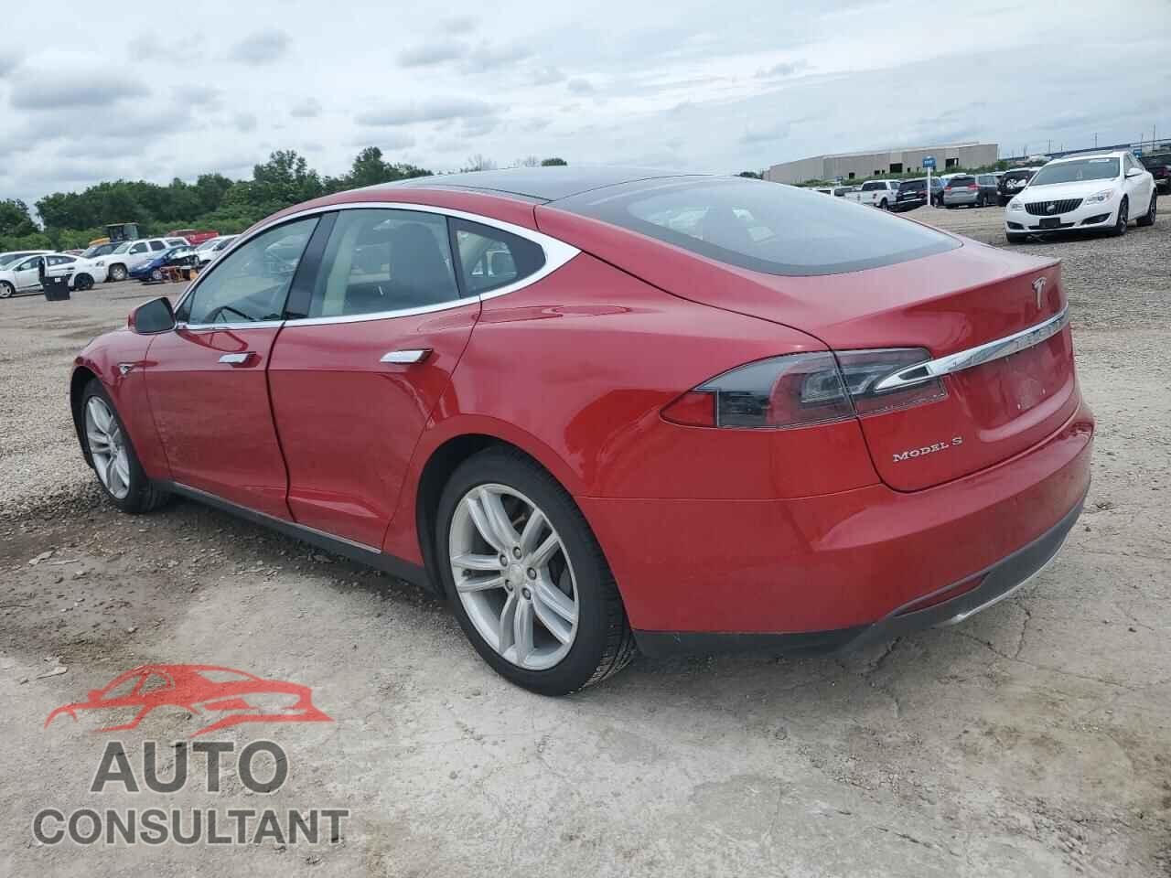 TESLA MODEL S 2015 - 5YJSA1H10FF080175